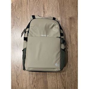 HEDGREN HCOM COMMUTE HCOM05 RAIL 877 VINTAGE TAUPE ECO NWT